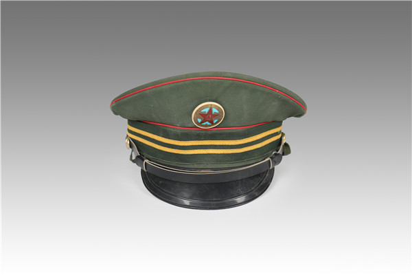 J000896八一武警帽.jpg